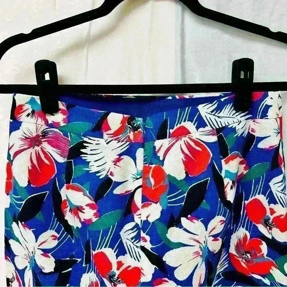 J Crew Printed Basketweave Pencil Skirt Floral Size 2 - Picture 8 of 11
